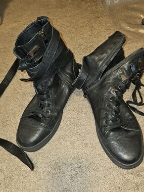 Rock & Republic Black Shoelace & Zip Up Ankle Shoes with Wrap Straps Mens 9/9.5